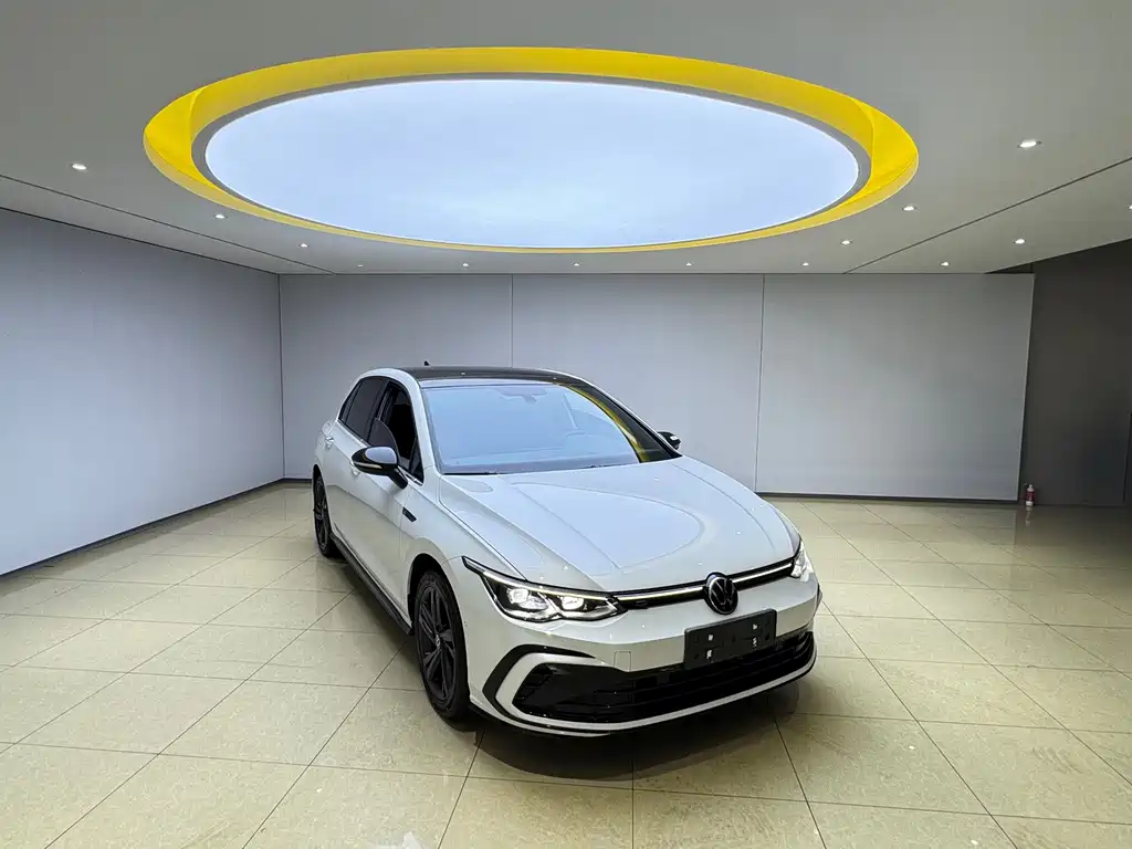 Volkswagen Golf 2022