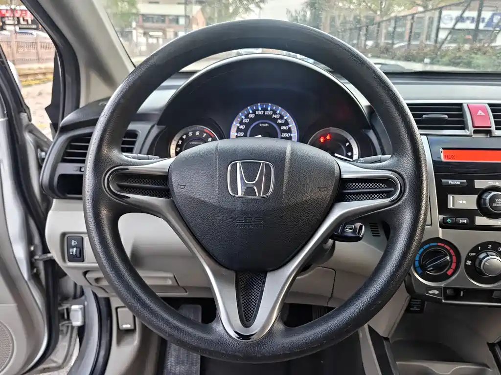 Honda City Classic 2013 — фото 14