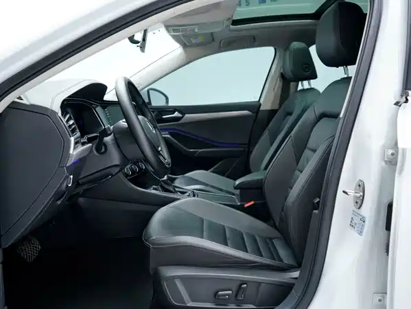 Volkswagen Sagitar 2021
