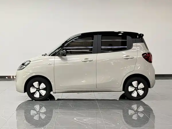 Wuling Hongguang MINIEV 2025