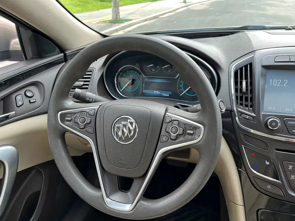 Buick Regal 2016 — фото 15