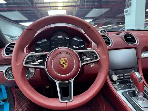 Porsche 718 2017