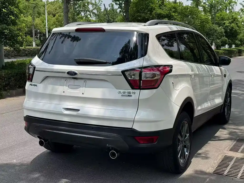 Ford Kuga 2019 — фото 8