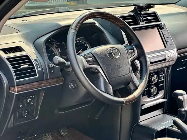 Toyota Prado 2018