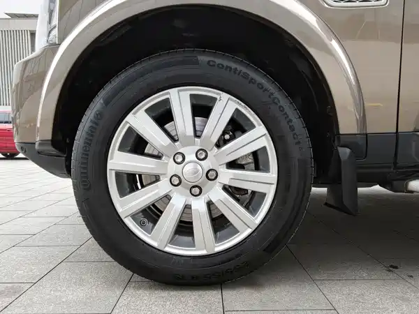 Land Rover Discovery 2015