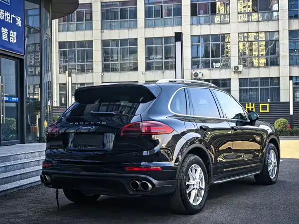 Porsche Cayenne 2016