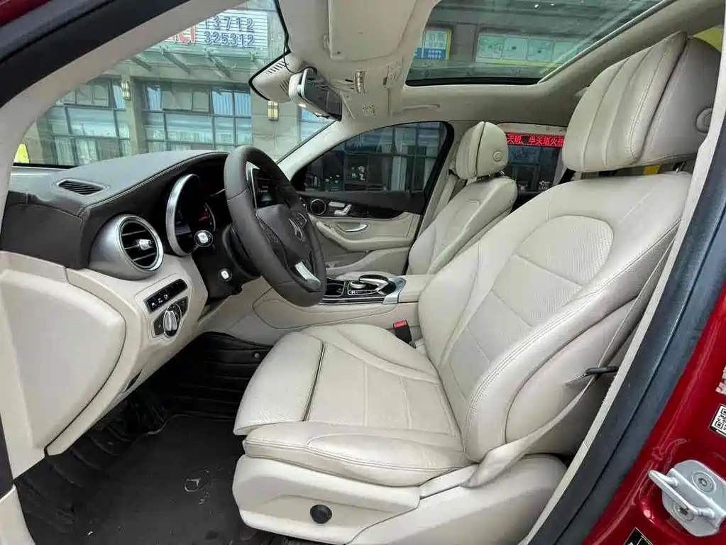 Mercedes-Benz GLC 2016 — фото 10