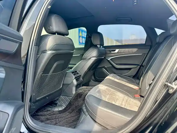 Audi A6L 2021