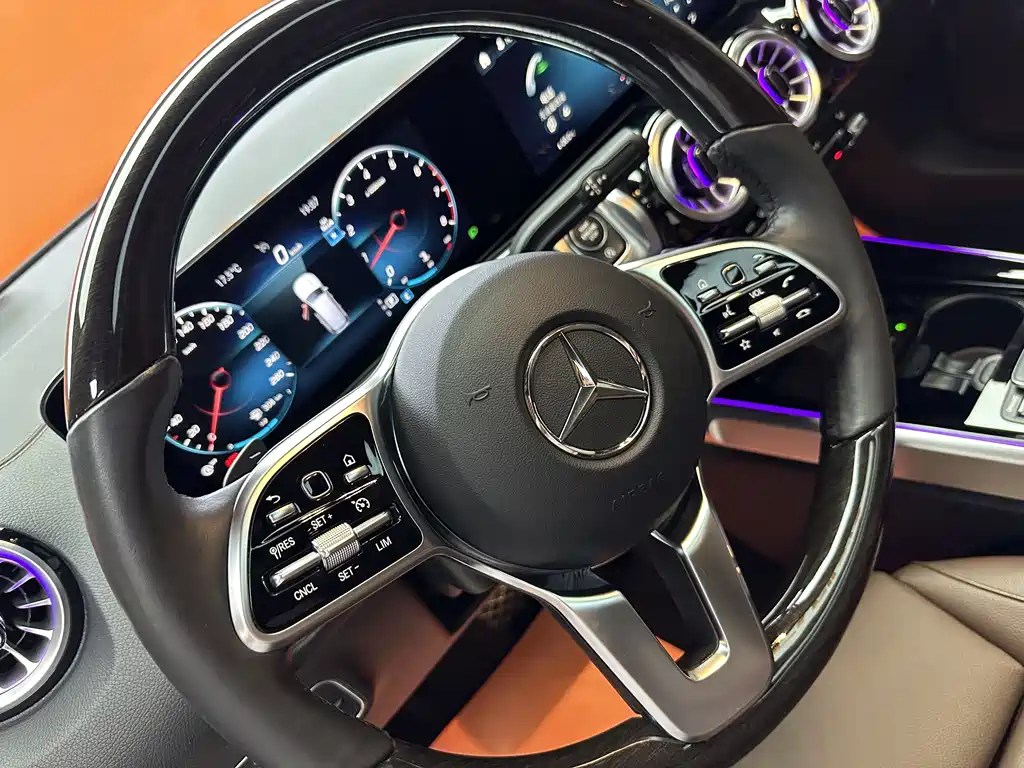 Mercedes-Benz GLB 2023 — фото 14