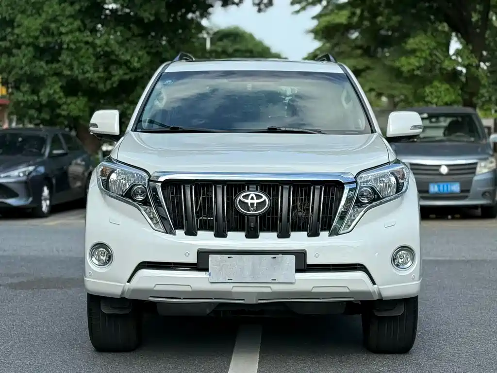 Toyota Prado 2016 — фото 2