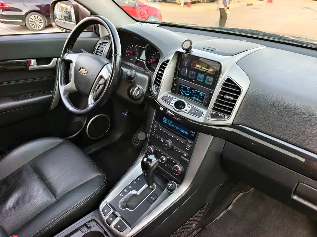 Chevrolet Captiva 2015 — фото 21