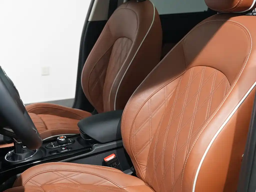 MINI Clubman 2020 — фото 17