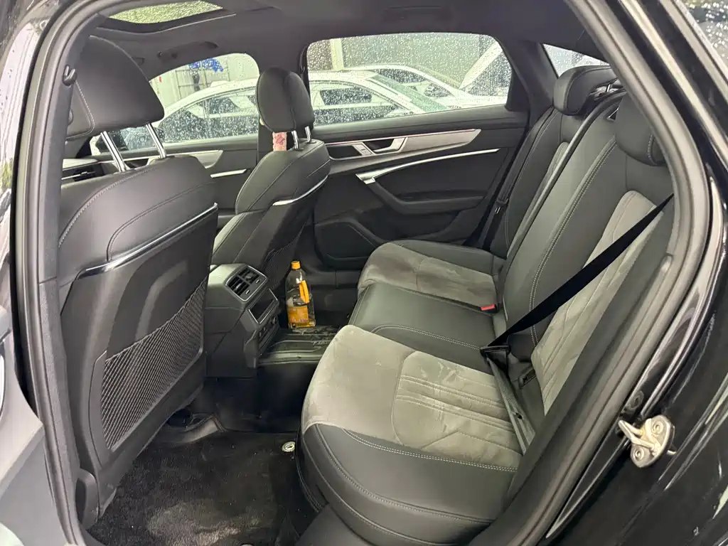 Audi A6L 2023