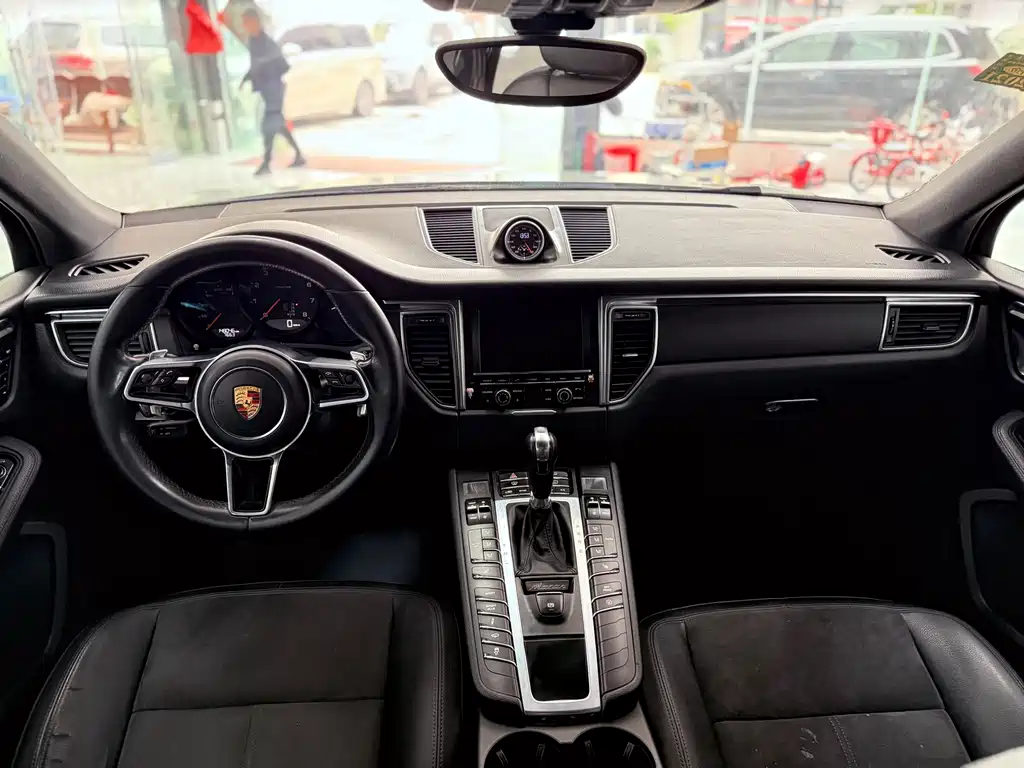 Porsche Macan 2015 — фото 13