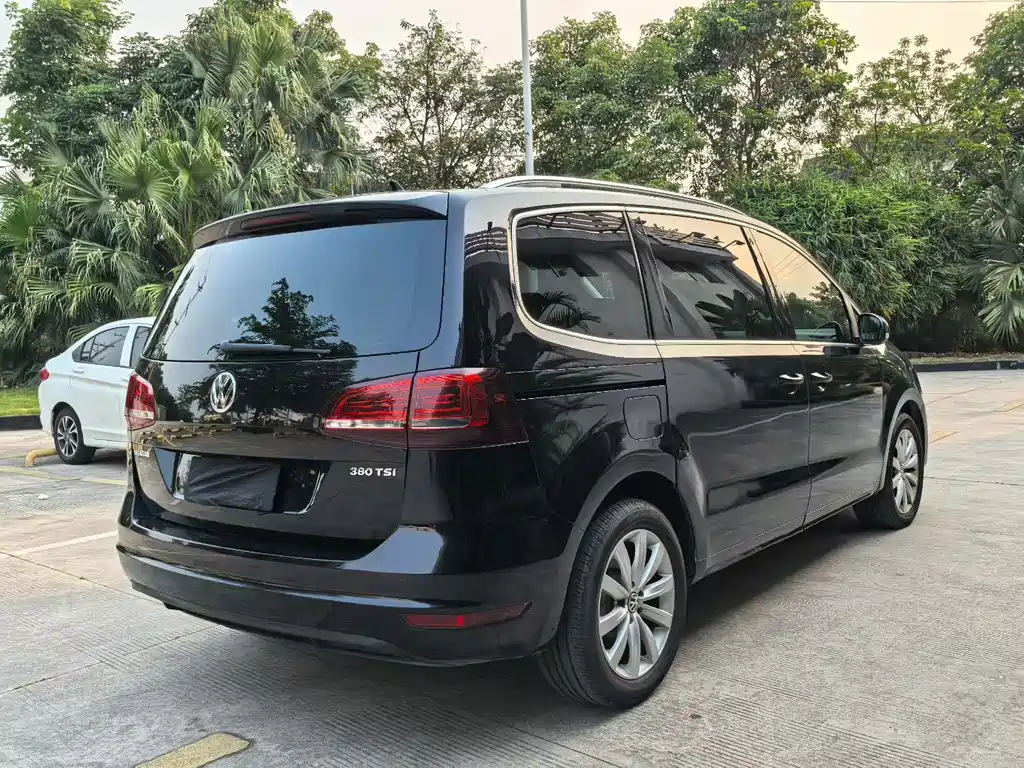 Volkswagen Sharan 2016 — фото 4