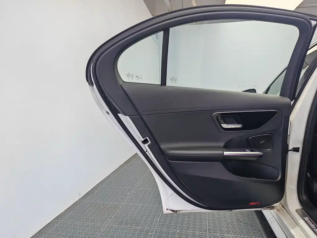 Mercedes-Benz C-Class New Energy 2024 — фото 15
