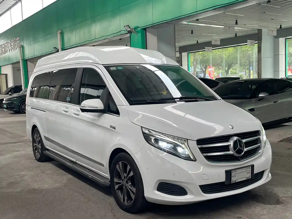 Mercedes-Benz V-Class 2017 — фото 3