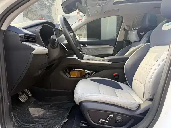 Geely Xingrui 2021