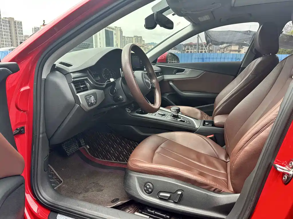 Audi A4L 2019