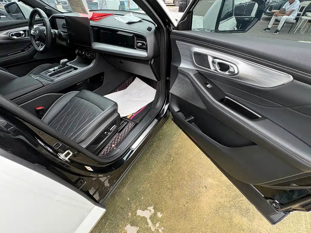 GAC Trumpchi GS8 2023 — фото 18