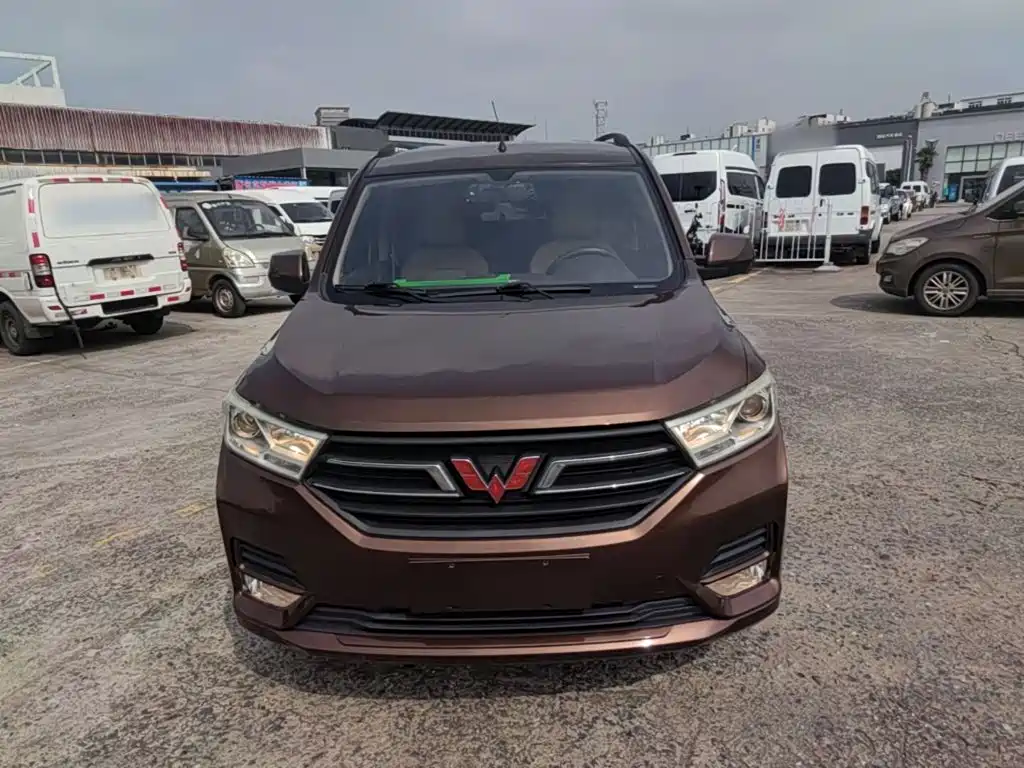 Wuling Hongguang 2019 — фото 3