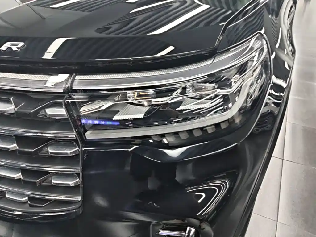 Ford Explorer 2025 — фото 24