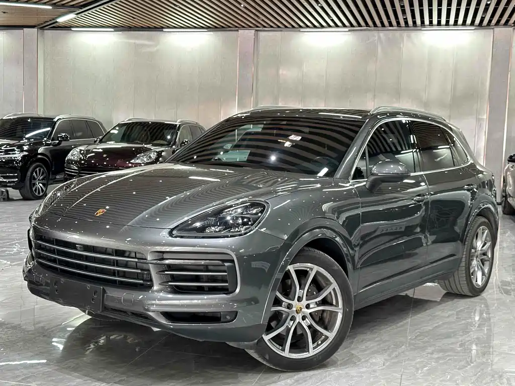 Porsche Cayenne 2023 — фото 1