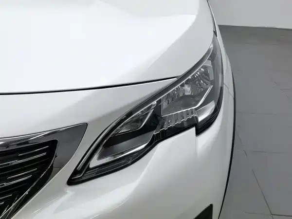 Peugeot 5008 2018