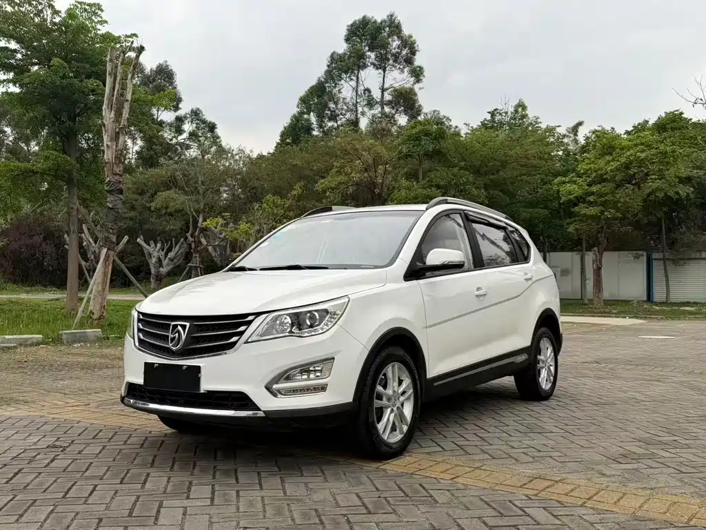 Baojun 560 2015