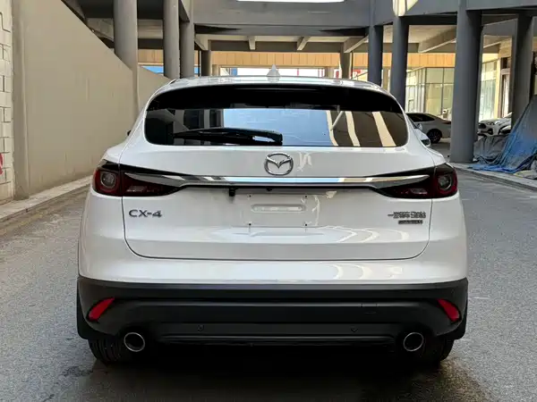 Mazda CX-4 2023