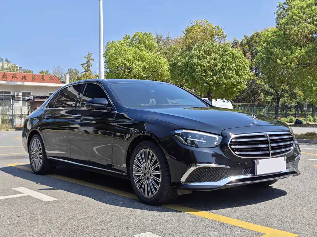 Mercedes-Benz E-Class 2021 — фото 3