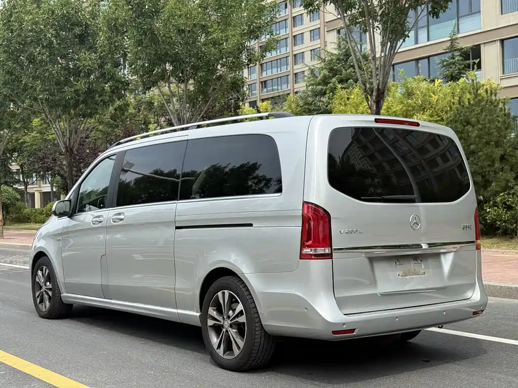 Mercedes-Benz V-Class 2016 — фото 4
