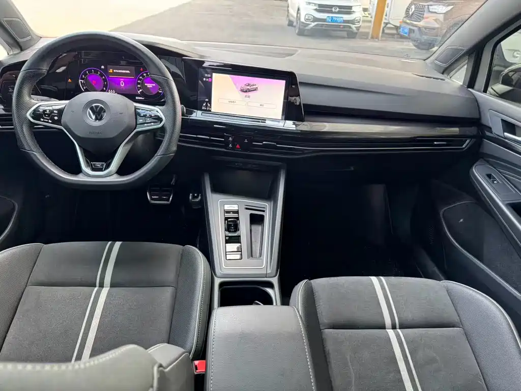 Volkswagen Golf 2022