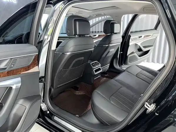 Audi A6L 2021