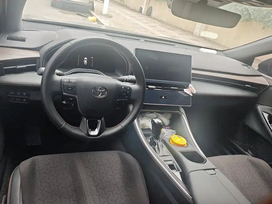Toyota Avalon 2025 — фото 12