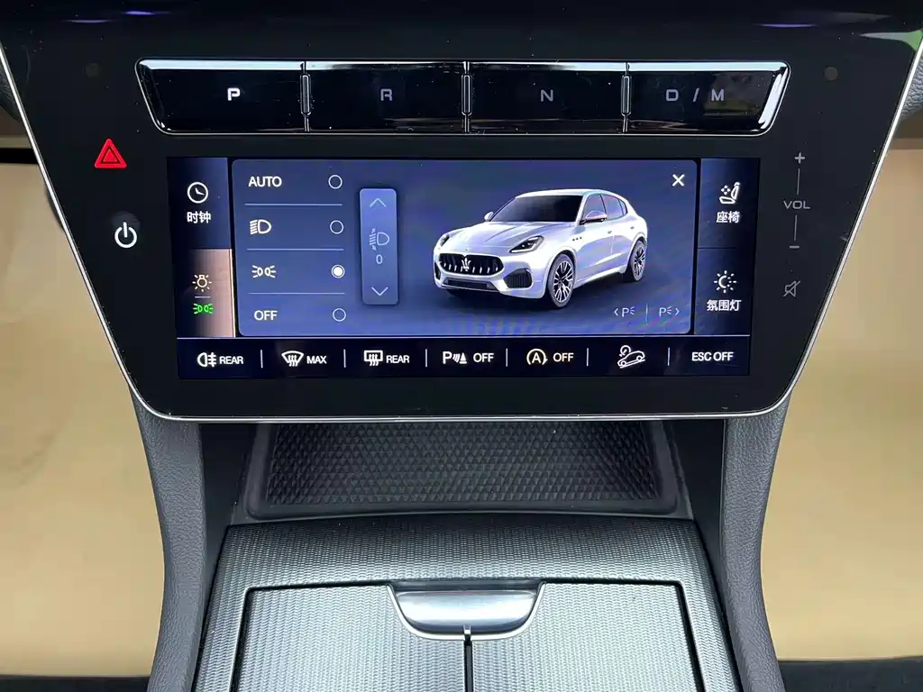 Maserati Grecalegrecale 2025 — фото 15