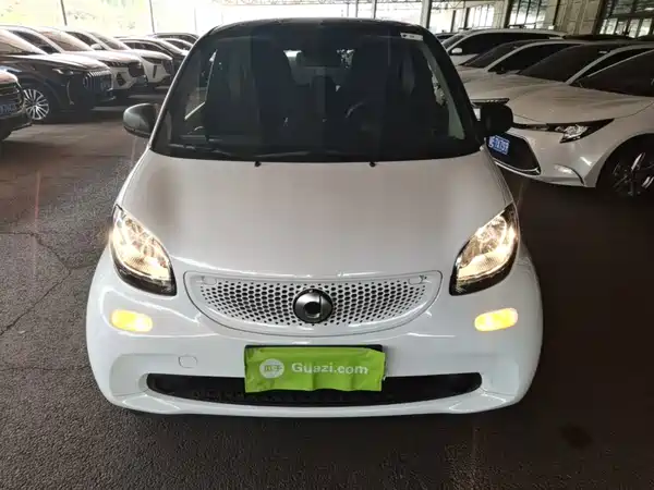 smart fortwo 2019