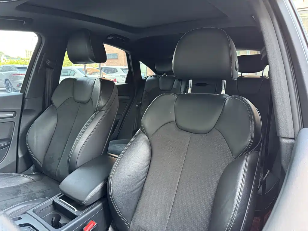 Audi Q5L Sportback 2022 — фото 19