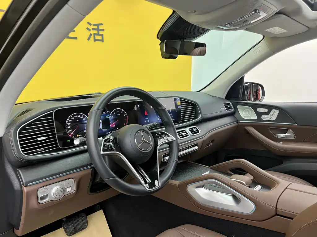 Mercedes-Benz GLE 2025