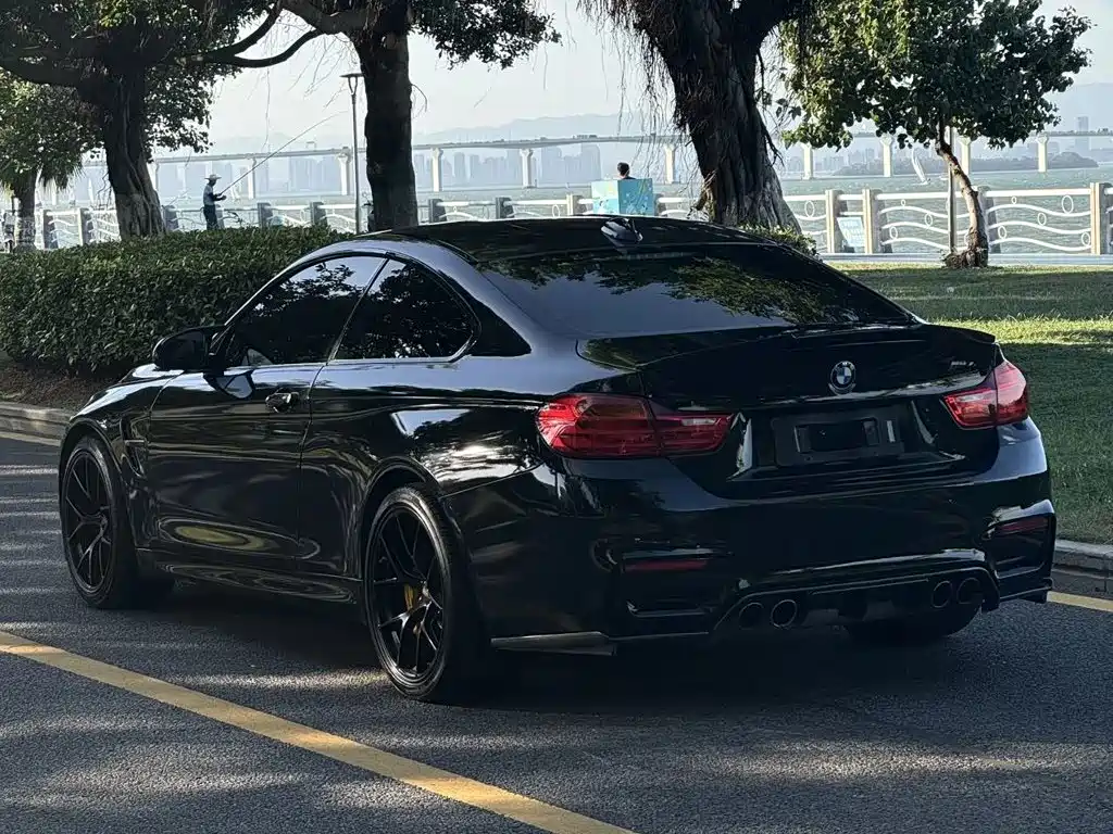 BMW M4 2015 — фото 6