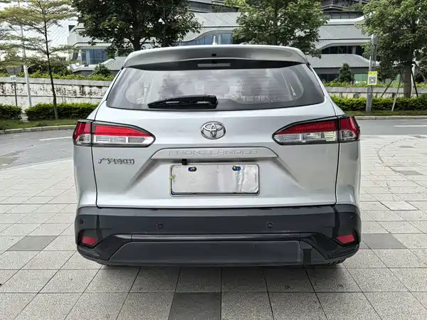 Toyota Frontlander 2024
