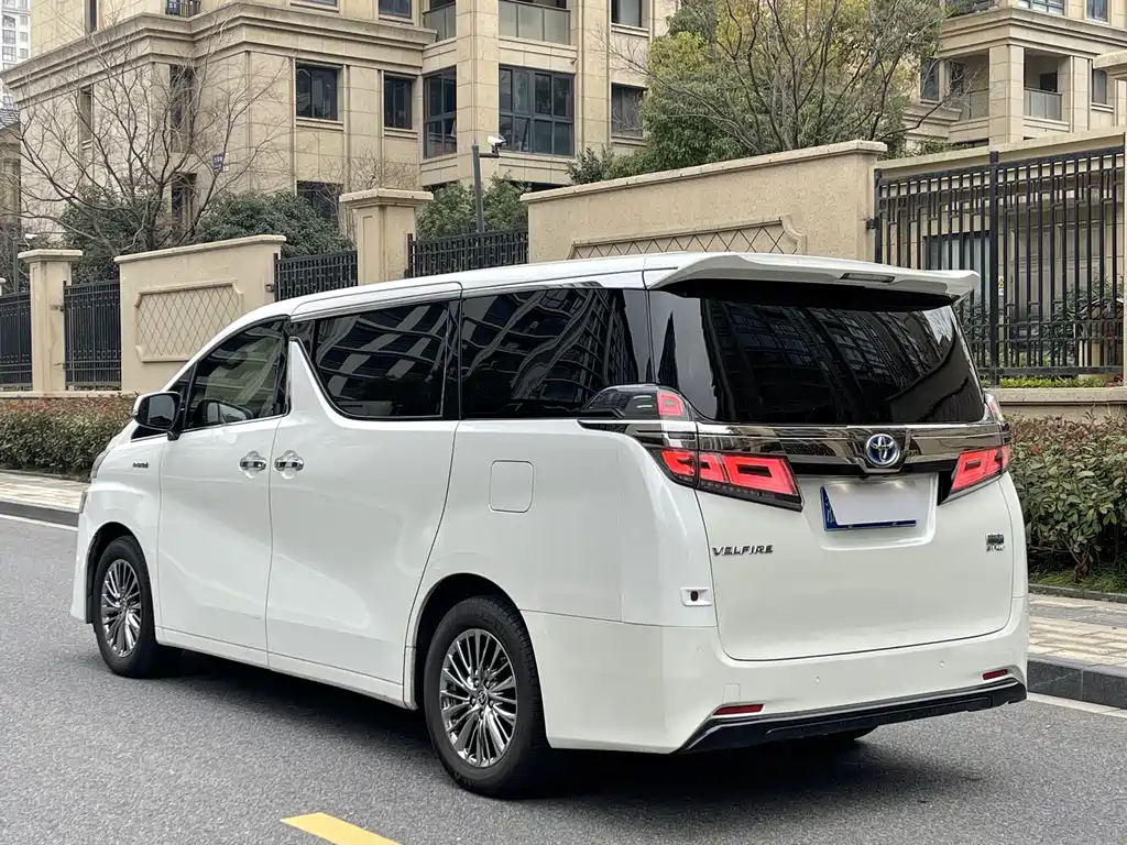 Toyota Vellfire 2020