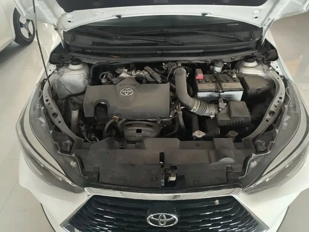 Toyota Yaris L 2022 — фото 20