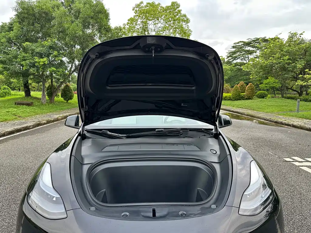 Tesla Model Y 2023 — фото 15