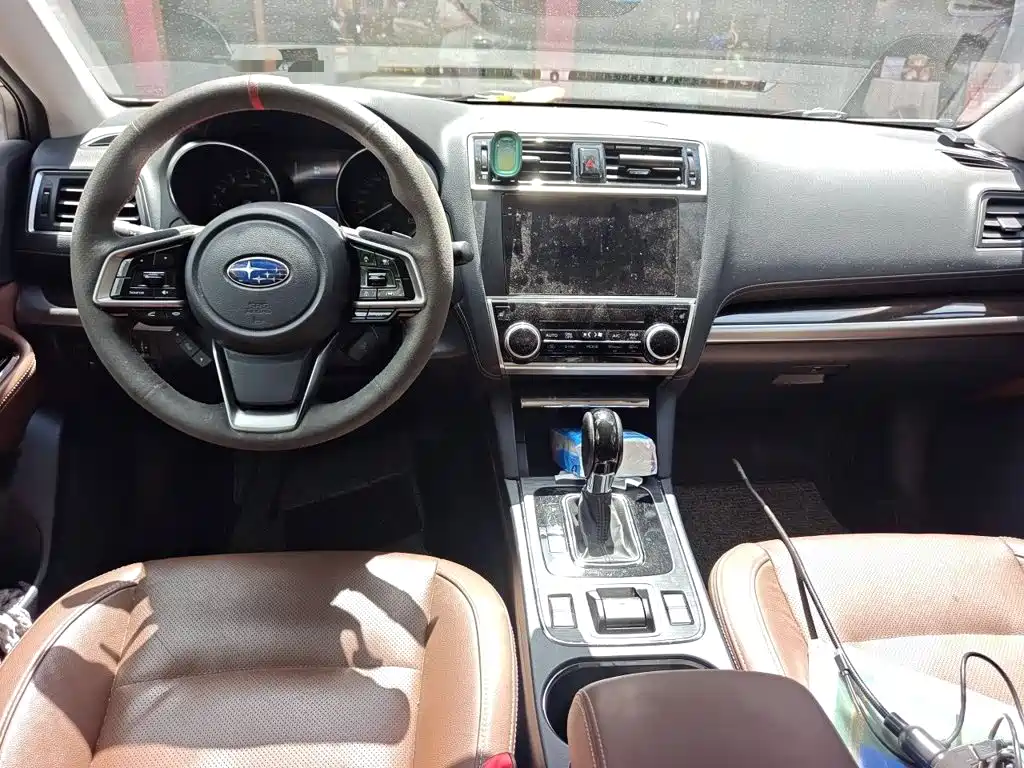 Subaru Outback 2018 — фото 10