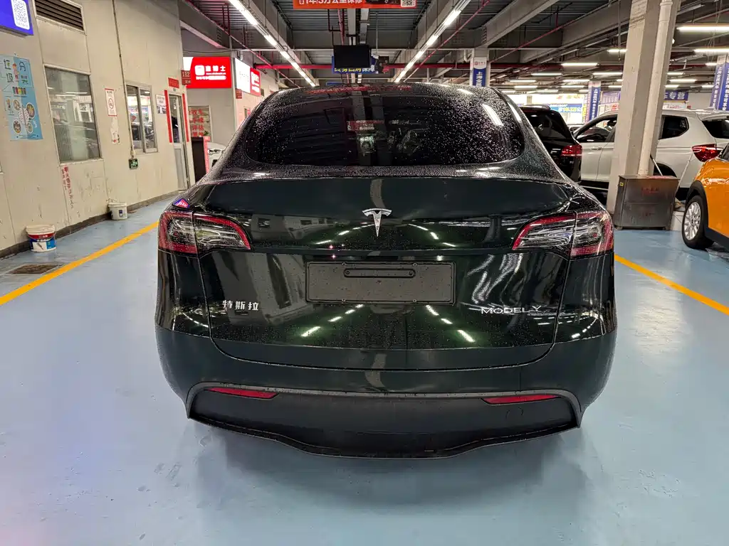 Tesla Model Y 2023 — фото 4