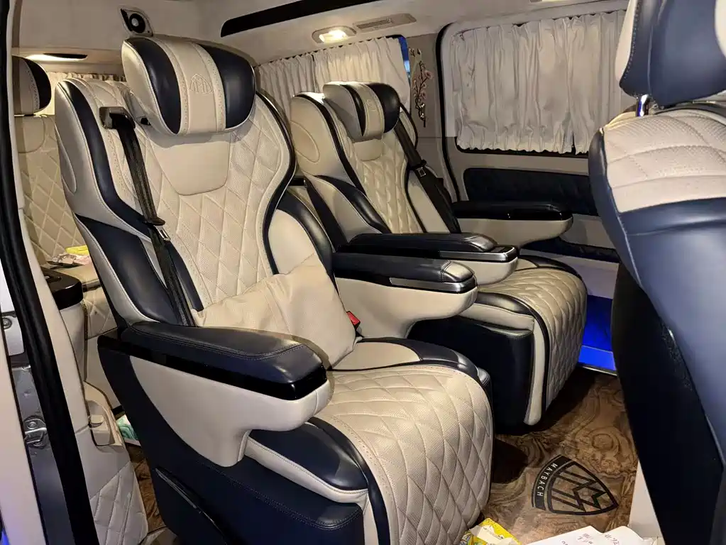 Mercedes-Benz Vito 2021 — фото 10