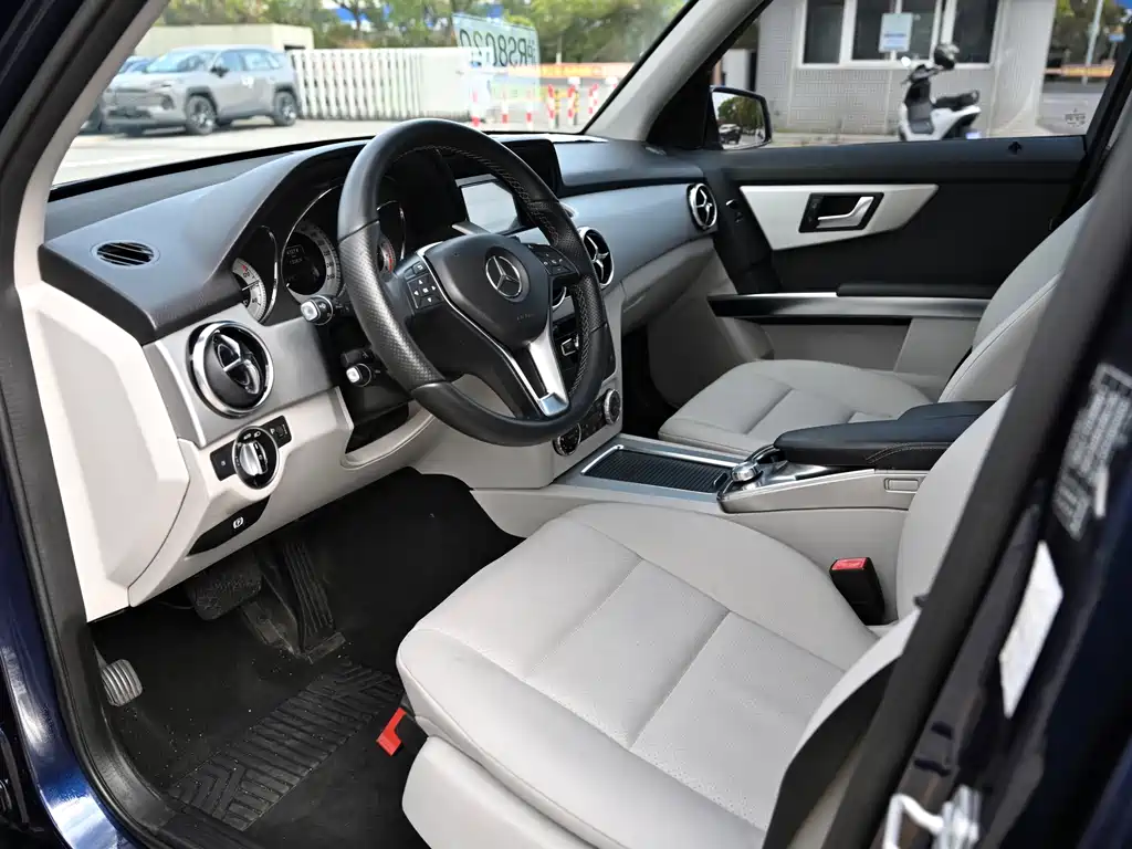 Mercedes-Benz GLK-Class 2013