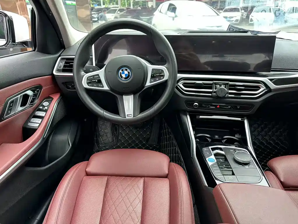 BMW i3 2024 — фото 12