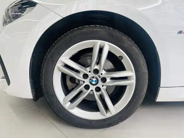 BMW 1 Series 2020